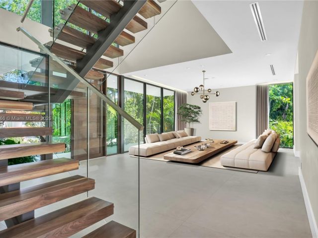 Home for rent at 100 Hampton Ln - photo 6174224