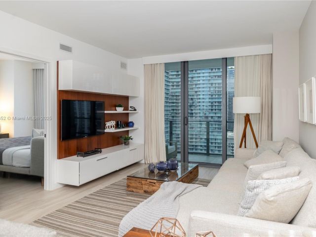 Apartment for rent  Unit #2210 - photo 6176948