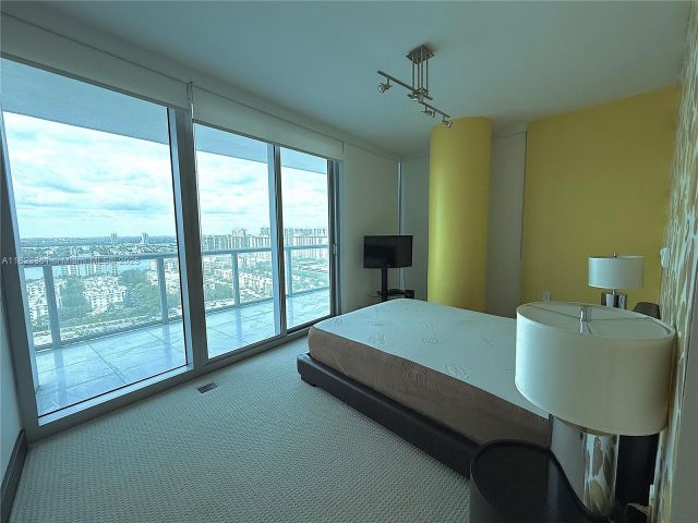 Apartment for rent  Unit #2508 - photo 6175692