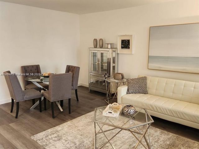 Apartment for sale  Unit #4N - photo 7435883