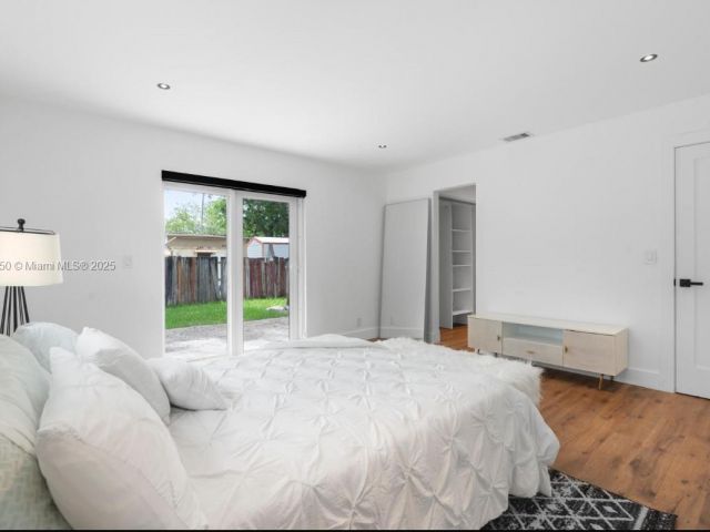 Home for sale at 309 SE 3rd Ave - photo 6178453