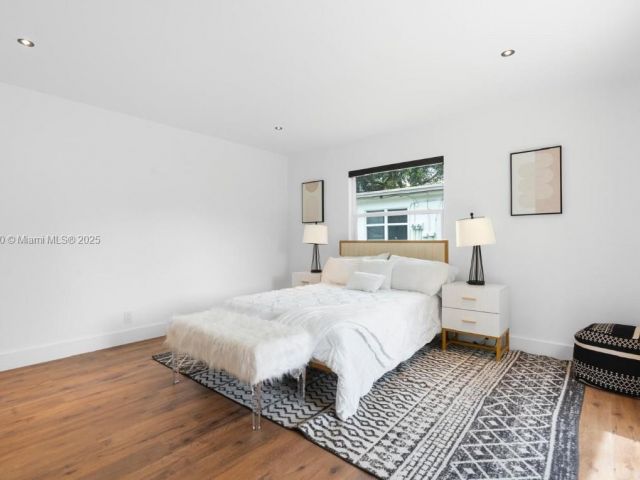 Home for sale at 309 SE 3rd Ave - photo 6178454