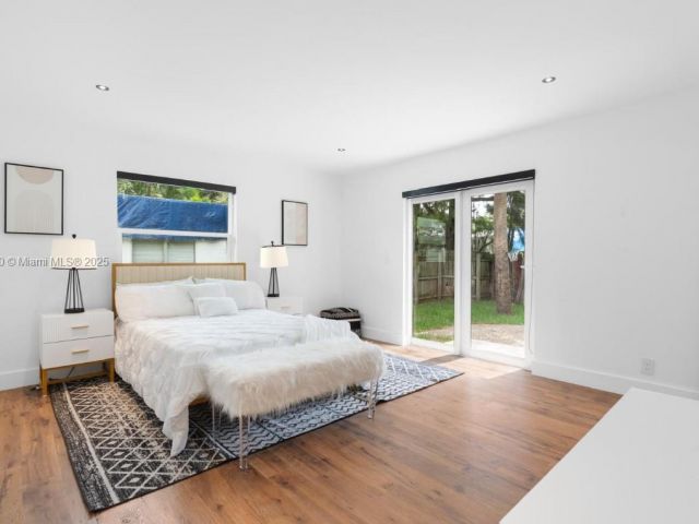 Home for sale at 309 SE 3rd Ave - photo 6178455