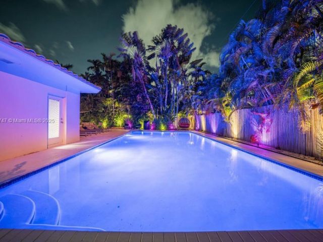 Home for sale at 11530 NE 7th Ave - photo 6223863