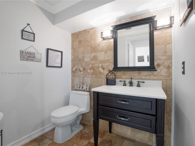 Home for sale at 801 NW 156th Ave - photo 6178491