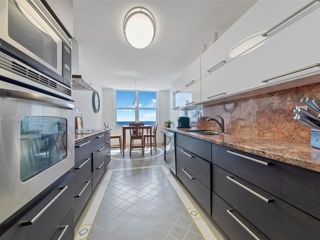 Apartment for sale  Unit #505N - photo 6175970