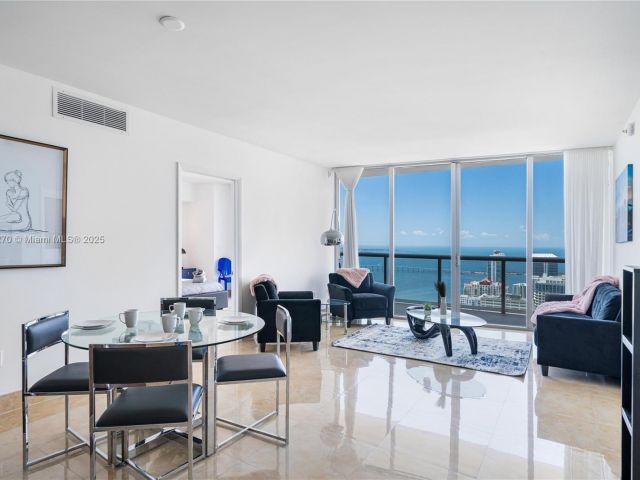 Apartment for sale  Unit #5705 - photo 6205161