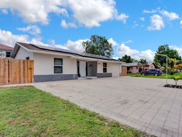 Home for sale at 9709 SW 1st Place - photo 6902526