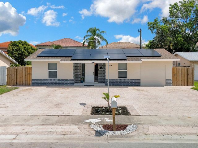 Home for sale at 9709 SW 1st Place - photo 6902527