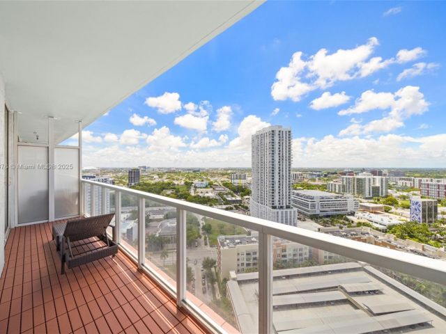 Apartment for sale  Unit #2514 - photo 6181004