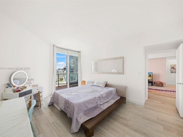 Apartment for sale  Unit #2514 - photo 6181005