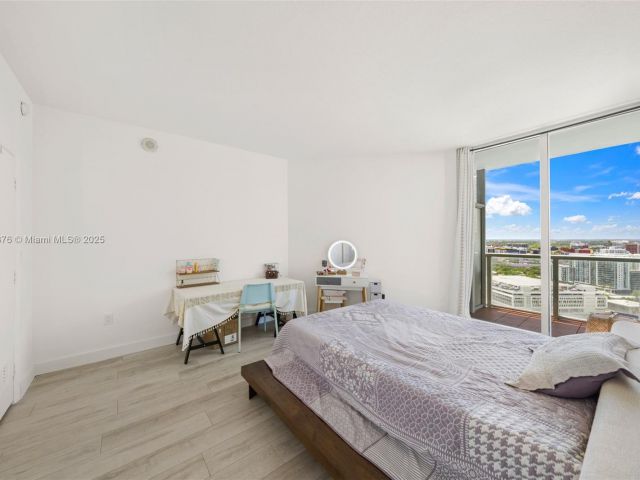 Apartment for sale  Unit #2514 - photo 6181006