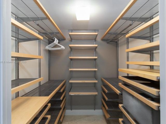 Apartment for rent  Unit #506 - photo 6179526