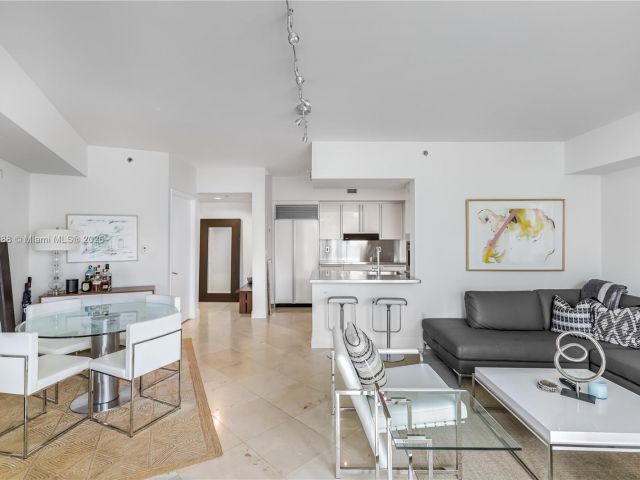 Apartment for rent  Unit #506 - photo 6179541