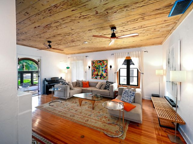 Home for sale at 801 Hibiscus Street - photo 6218053