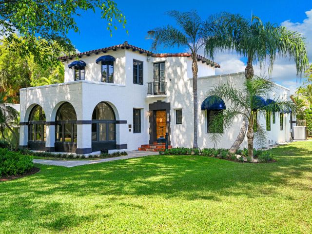 Home for sale at 801 Hibiscus Street - photo 6218064