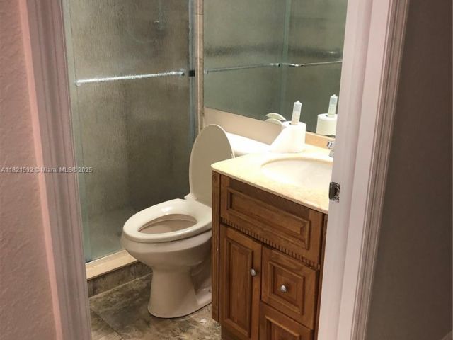 Home for rent at 10932 NW 69 ST - photo 6179090