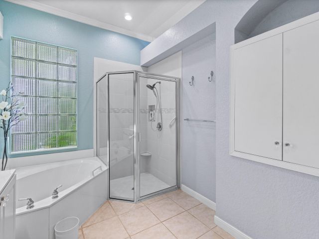 Home for rent at 4252 NW 66th Lane - photo 6895139