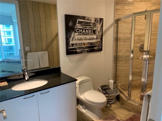 Apartment for rent  Unit #2403 - photo 6181222