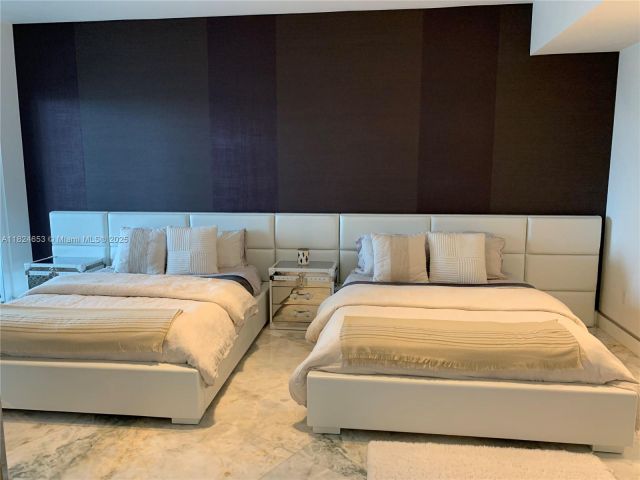 Apartment for rent  Unit #2403 - photo 6181230