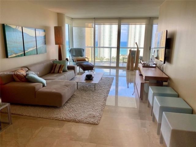 Apartment for sale  Unit #2052 - photo 6180747