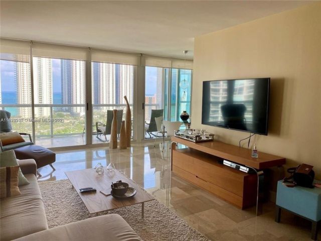 Apartment for sale  Unit #2052 - photo 6180748