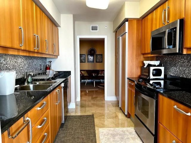 Apartment for sale  Unit #2052 - photo 6180751
