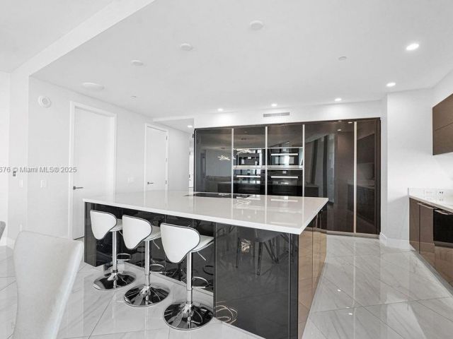 Apartment for sale  Unit #2605 - photo 6180891