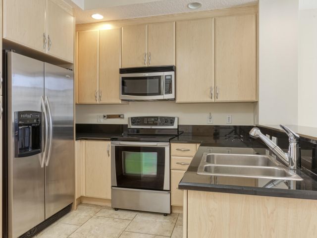 Apartment for sale  Unit #1208 - photo 6183421