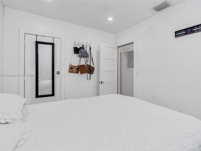 Home for sale at 31 SW 58th Ct - photo 6186591