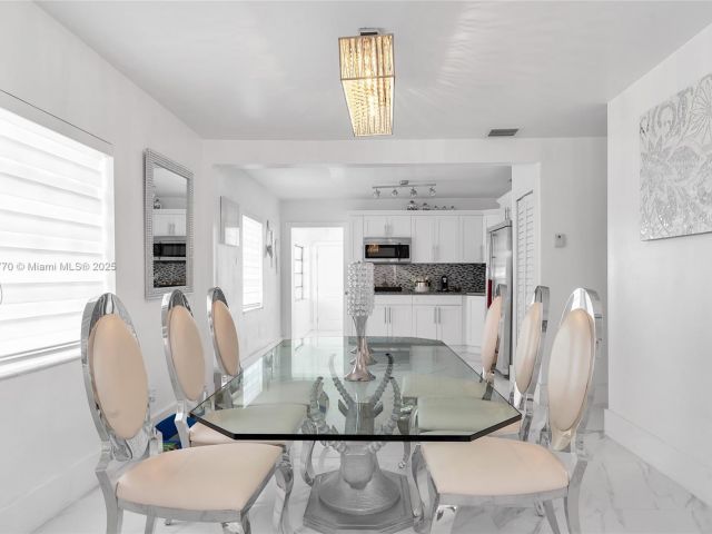 Home for sale at 31 SW 58th Ct - photo 6186595