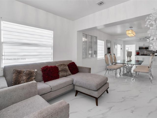 Home for sale at 31 SW 58th Ct - photo 6186599