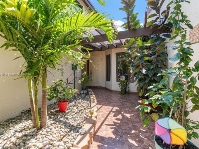 Home for sale at 10091 SW 137th Pl - photo 6180330