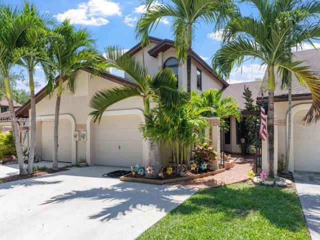 Home for sale at 10091 SW 137th Pl - photo 6180331