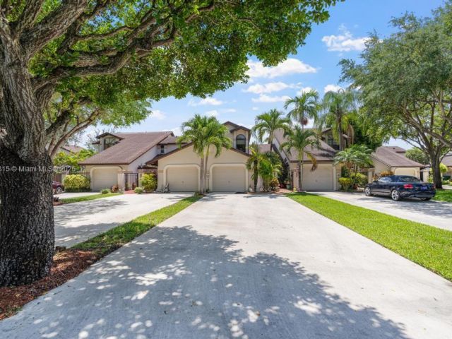 Home for sale at 10091 SW 137th Pl - photo 6180332