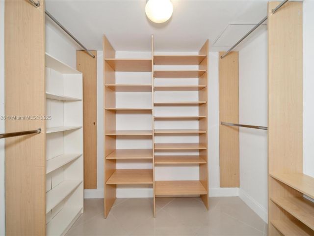 Apartment for rent  Unit #1406 - photo 6181493