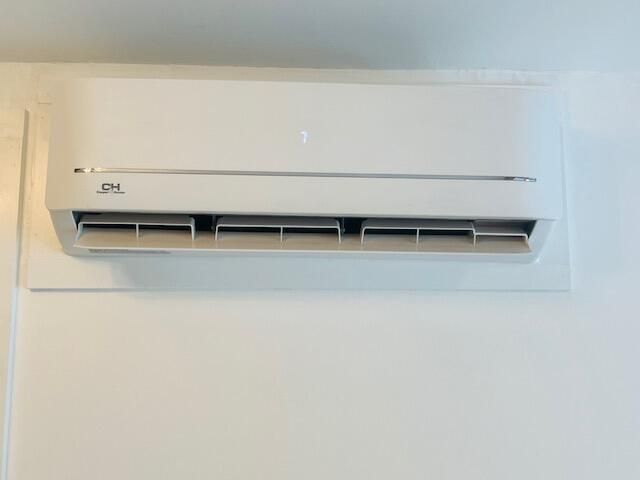 Home for sale at 181 NE 15th Terrace - photo 6252118