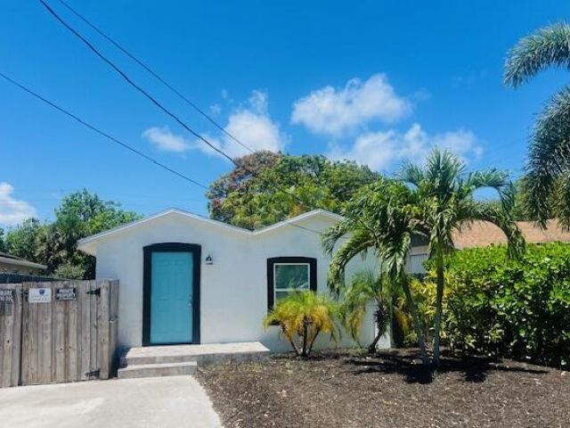 Home for sale at 181 NE 15th Terrace - photo 6252131