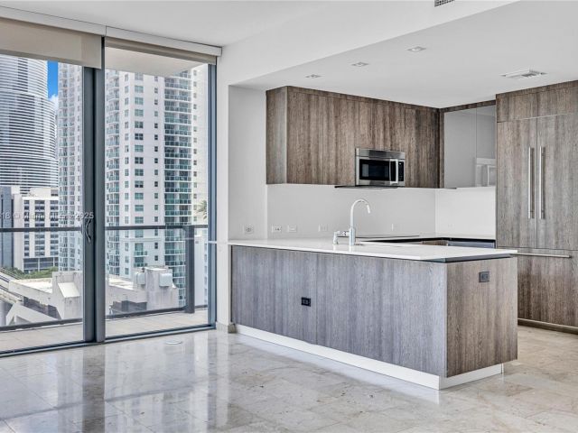 Apartment for sale  Unit #712 - photo 6181918