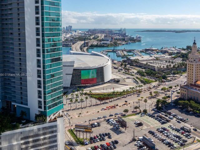 Apartment for sale  Unit #503 - photo 6180414