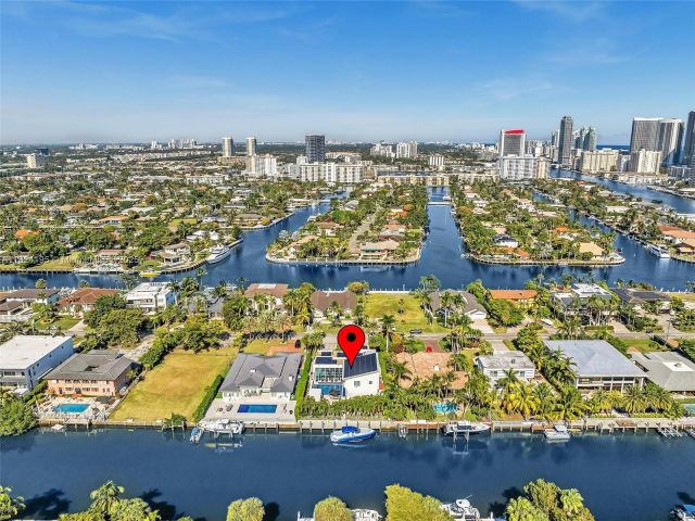 Home for rent at 307 Holiday Dr - photo 6180976