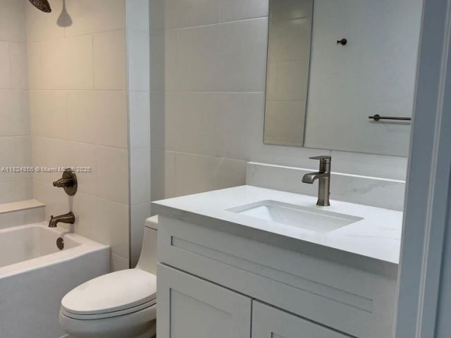 Apartment for sale  Unit #1202 - photo 6182082