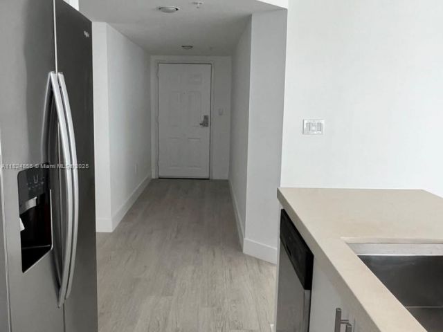 Apartment for sale  Unit #1202 - photo 6182088