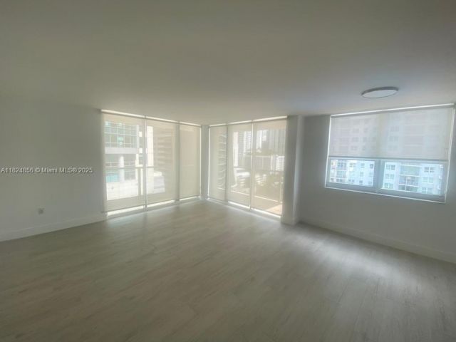 Apartment for sale  Unit #1202 - photo 6182090