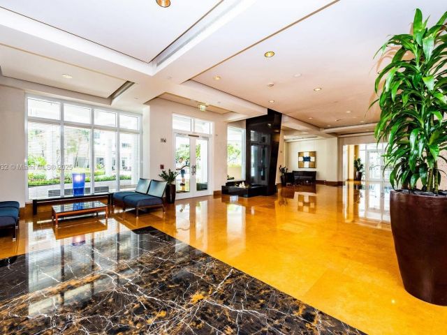 Apartment for sale  Unit #807 - photo 6185303