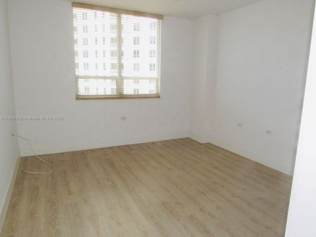 Apartment for sale  Unit #807 - photo 6185308
