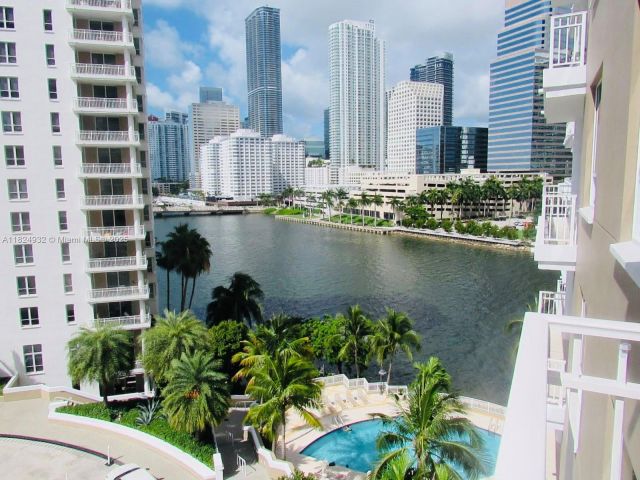 Apartment for sale  Unit #807 - photo 6185310