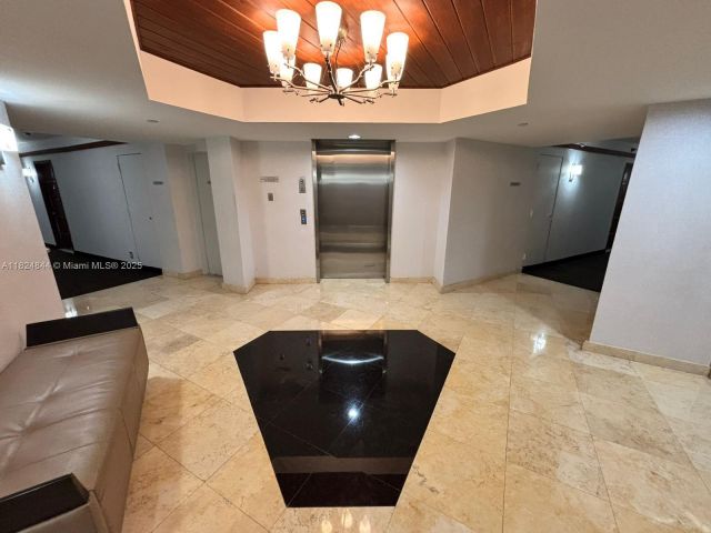 Apartment for rent  Unit #1915 - photo 6181657