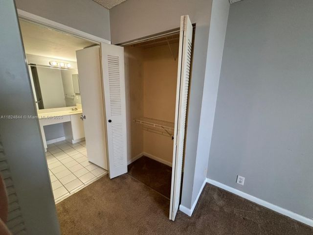 Apartment for rent  Unit #1915 - photo 6181663