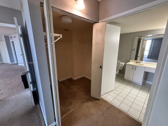 Apartment for rent  Unit #1915 - photo 6181664